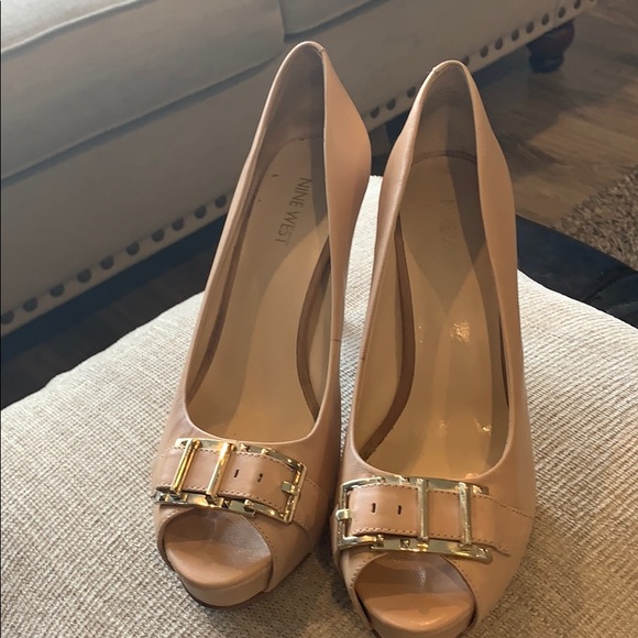 Nine West Pumps! - Picture 1 of 3